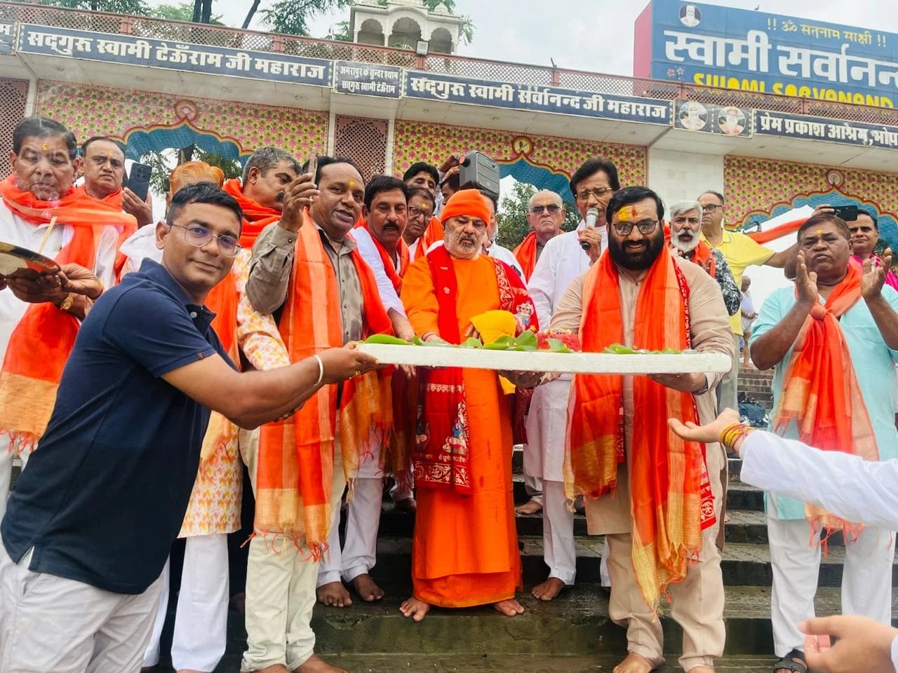 हरिद्वार में स्वामी भगत प्रकाश जी महाराज के सानिध्य में भव्यता के साथ संपन्न हुआ 40 दिवसीय चालीहा महोत्सव