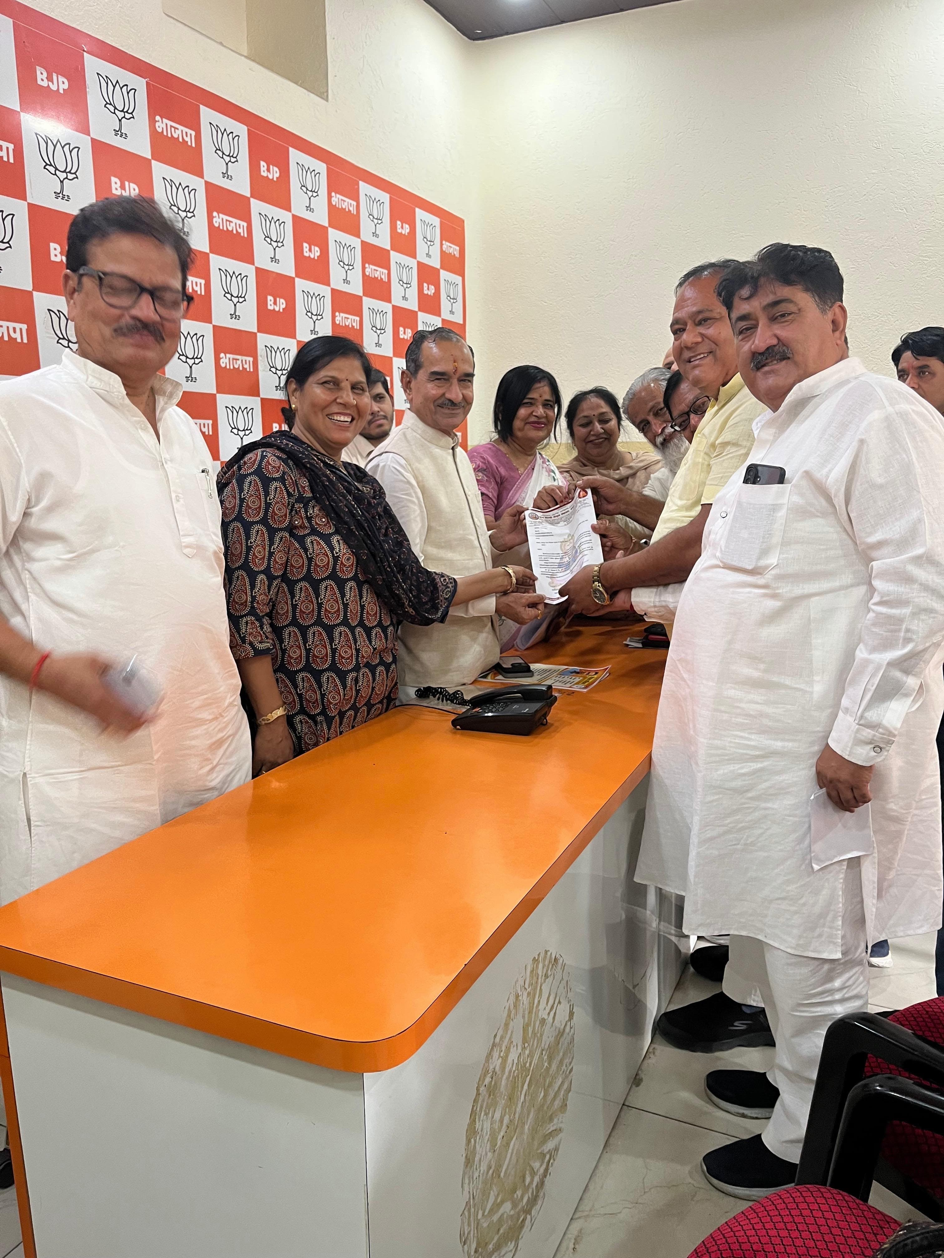 नगर निगम चुनाव: 15 वार्डों में पार्षद पद के लिए पूज्य सिन्धी सेन्ट्रल पंचायत ने उठाई मांग