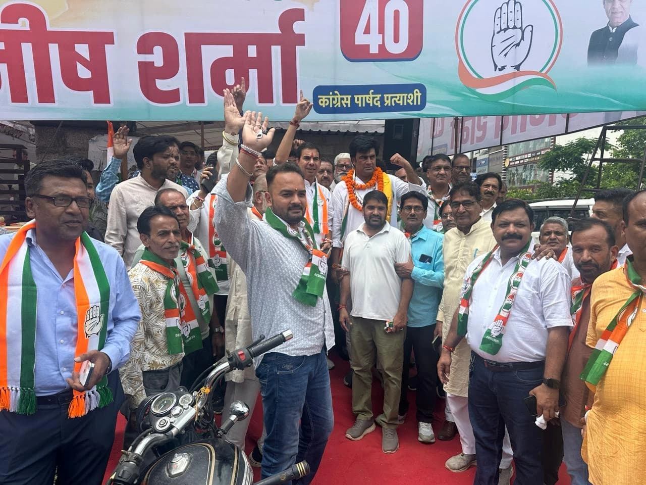 कांग्रेस प्रत्याशी मनीष शर्मा का चुनावी कार्यालय उद्घाटन