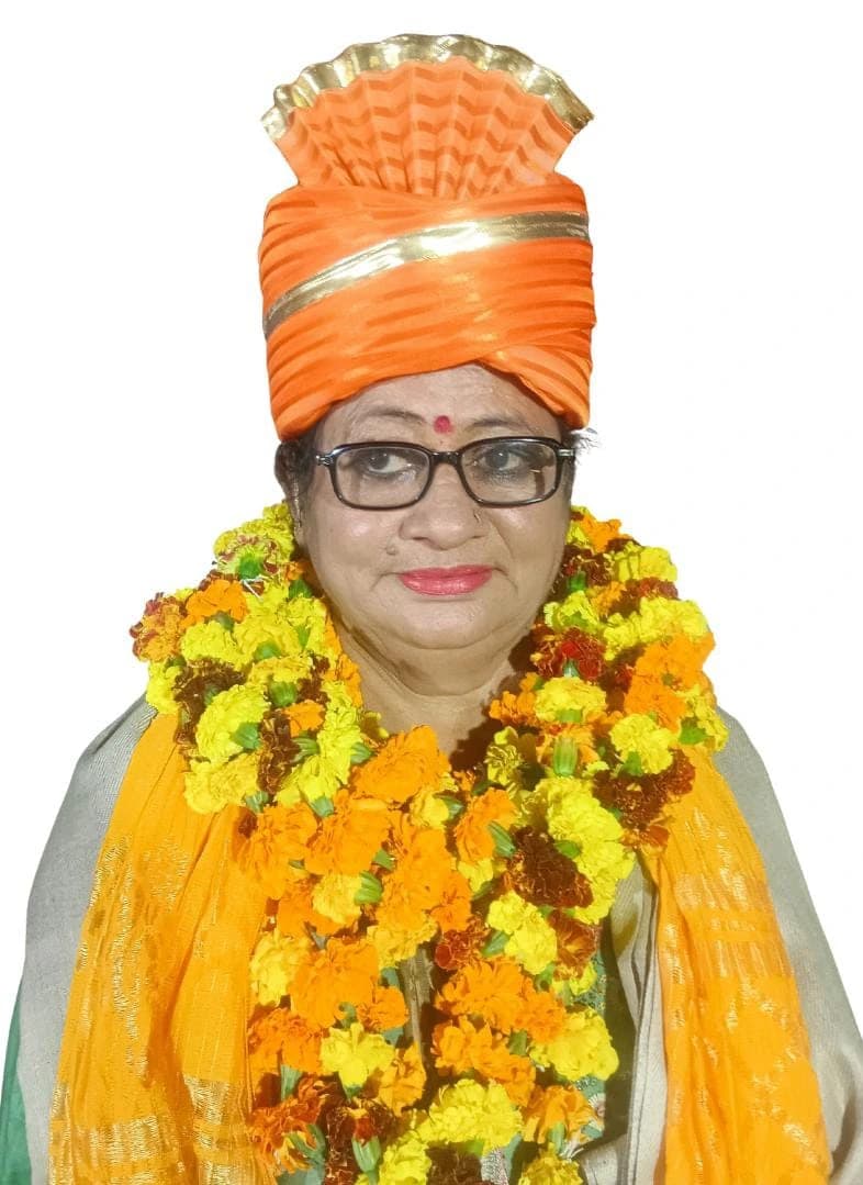 वार्ड 46 से सपना दुलानी ने निर्दलीय प्रत्याशी के रूप में नामांकन किया