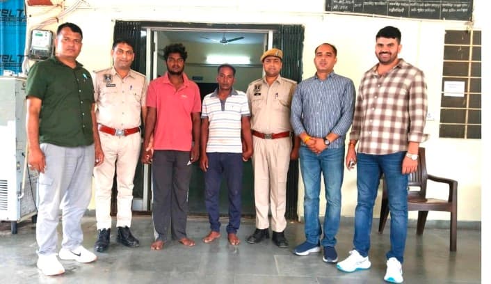 मुहाना थाना पुलिस ने बकाया पैसे के विवाद में युवक की हत्या के मामले में दो आरोपियों को गिरफ्तार किया
