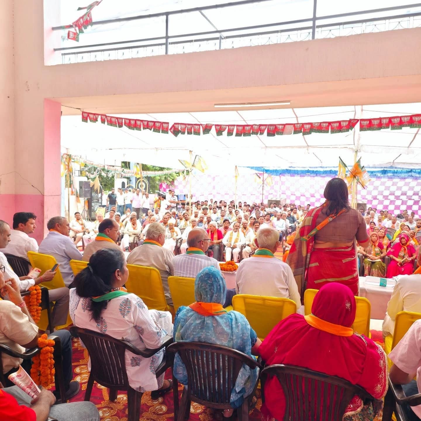 भाजपा प्रत्याशी महेंद्र छीपा का चुनाव कार्यालय जयपुर में भव्य शुभारंभ हुआ