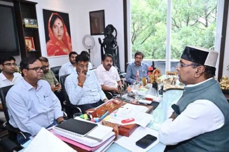 प्रभात चौराहा फ्लाईओवर में देरी पर सख्त हुए मंत्री सारंग, PWD अधिकारियों पर की नाराजगी व्यक्त
