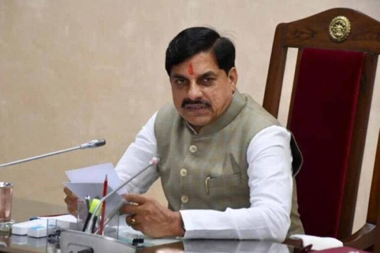 राजधानी के बाहर हुई कैबिनेट बैठकों से प्रदेश के गौरवशाली व्यक्तित्व हुए सम्मानित