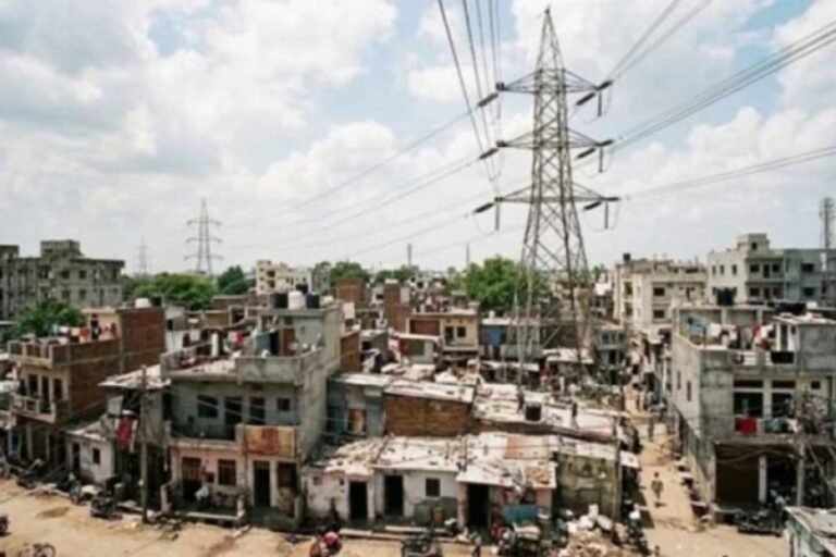 मानसून में खतरे की जद में इंदौर, खतरनाक मकानों पर कार्रवाई अब भी अधूरी