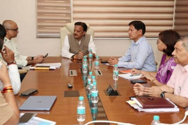 उप मुख्यमंत्री शुक्ल ने श्योपुर एवं सिंगरौली मेडिकल कॉलेज के संचालन की वृहद समीक्षा की