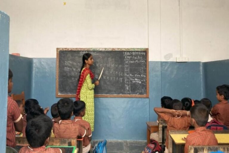 MP में स्कूली शिक्षा पर चौंकाने वाला खुलासा, 6 साल में 28 लाख बच्चे गायब, 10 साल में 32 हजार स्कूल बंद