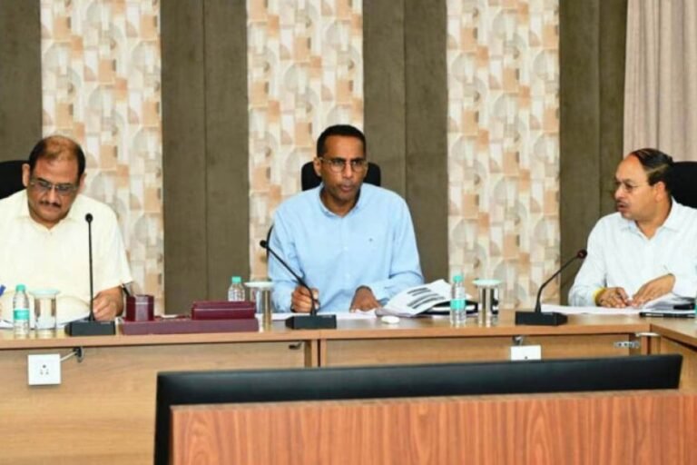 लोक निर्माण विभाग के सचिव ने जेलों में निर्माणाधीन कार्यों की प्रगति की समीक्षा की