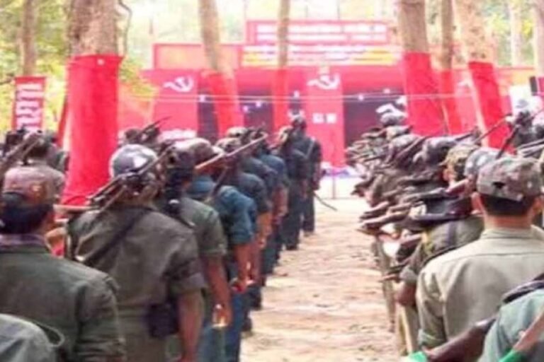 बीजापुर-नारायणपुर सीमा पर सुरक्षा बलों को बड़ी सफलता, जंगल से मिला नक्सलियों का डंप