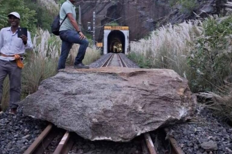 बस्तर रेल मार्ग पर लैंडस्लाइड का खतरा, सुरक्षा के लिए ट्रेनों की स्पीड कम