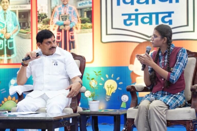 बेटियों की खास कैबिनेट से मिलकर गदगद हुए डॉ. मोहन यादव, बताया कितना और कैसे इस्तेमाल करें AI
