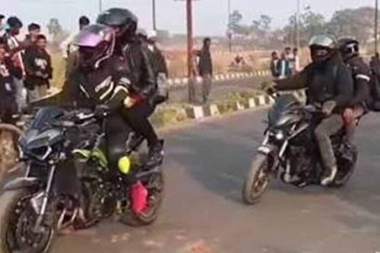 CG में स्टंटबाज बाइकर्स गैंग पर पुलिस का एक्शन, कान पकड़कर माफी मांगने पर मजबूर हुए युवक