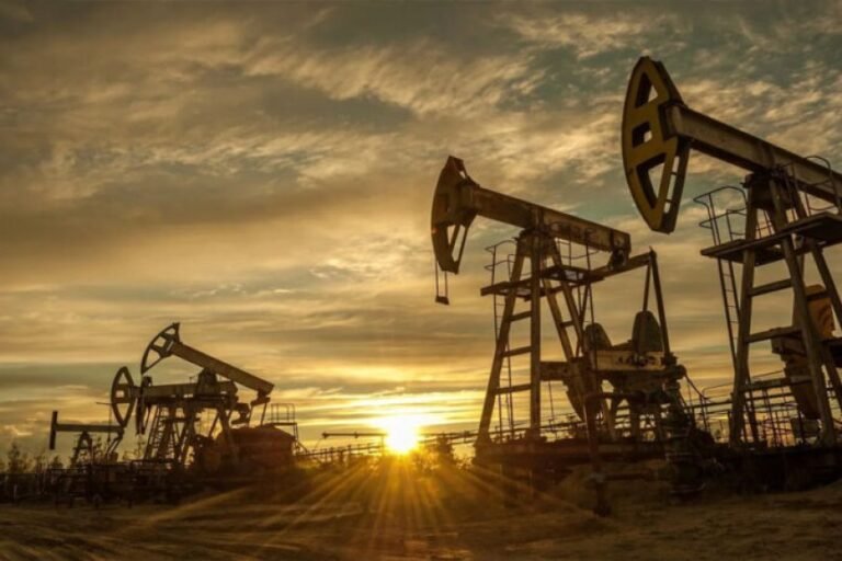 Crude Oil Price: होरमुज़ में अमेरिका की नो-एंट्री, ईरान के नए बिल से कच्चे तेल की कीमतों में फिर उबाल