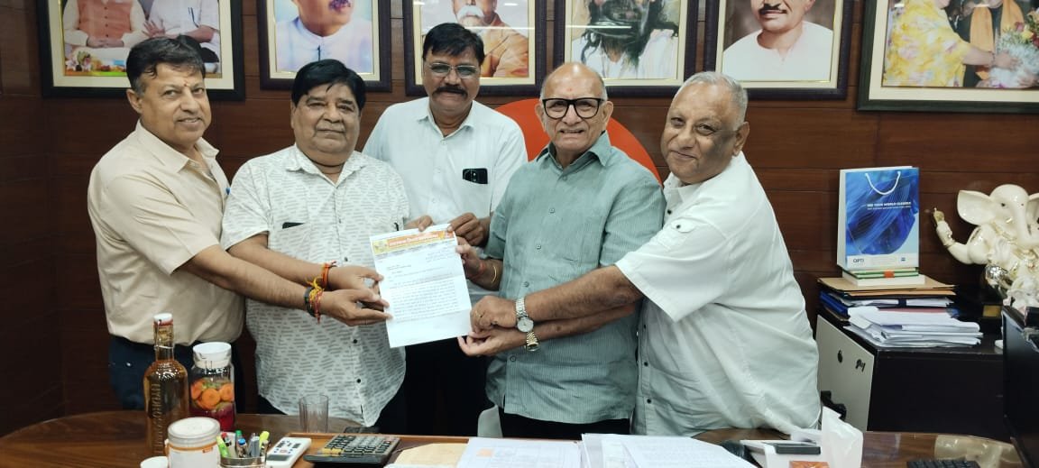 नगर निगम चुनावों में सिंधी समाज को मिले उचित प्रतिनिधित्व: राजस्थान सिंधी महापंचायत ने अशोक परनामी को सौंपा ज्ञापन