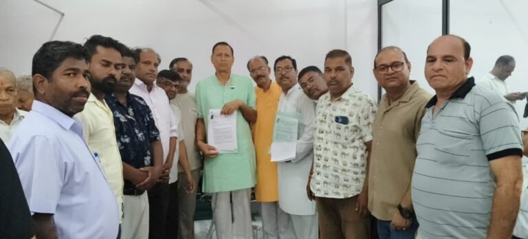विनोद डोवटिया को टिकट दिलाने सांगानेर में उमड़ा जनसैलाब, त्रिपोलिया बालाजी मंदिर में सर्व समाज ने भरी हुंकार